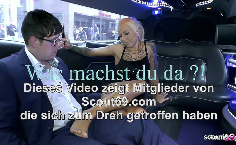 Deutsch Teen Hure treibt es mit alten reichen Freier in seiner Limo - gotporn.com