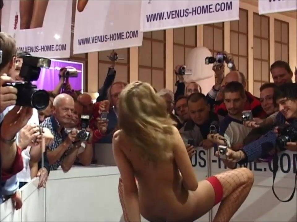 Berlin Venus:public nudity - xhamster.com - Germany