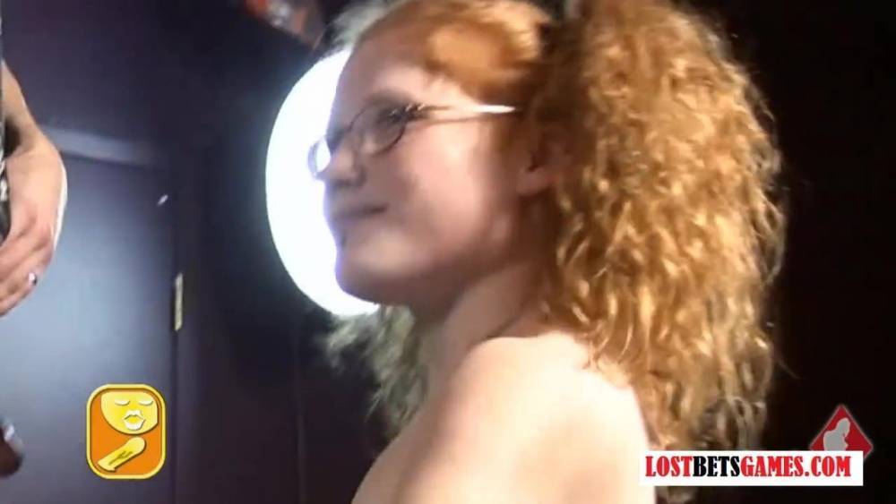 Game of Lost Bets Turns into a Blowjob Competition - xhamster.com