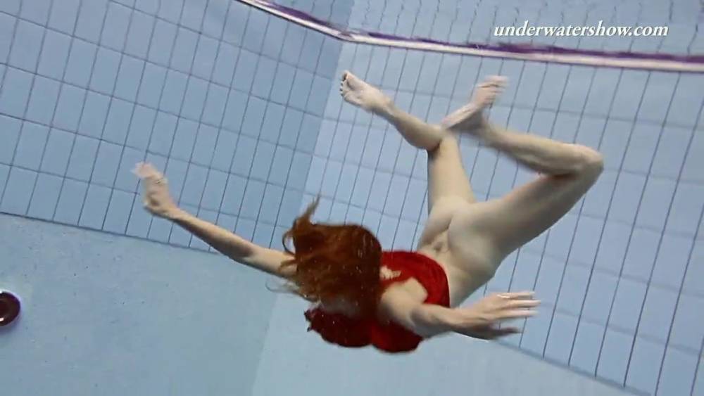 Ala underwater slut swims naked - xhamster.com - Russia