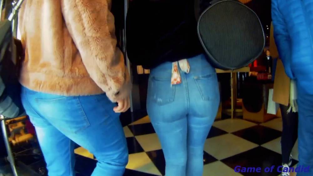 Round ass on the street - xhamster.com - Britain
