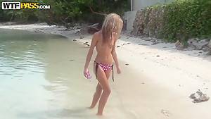 Tiffany - Wild adventures of a teen beautiful girl Tiffany on the island - hdzog.com