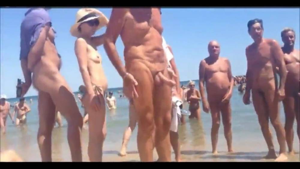 Nude beach - xh.video