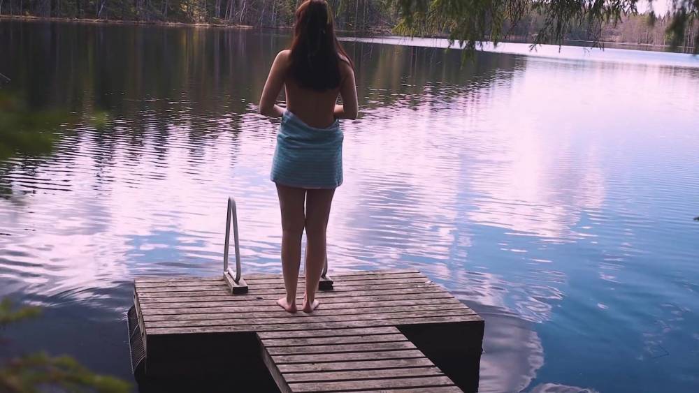 Skinny Dipping and Lake Sex - xh.video