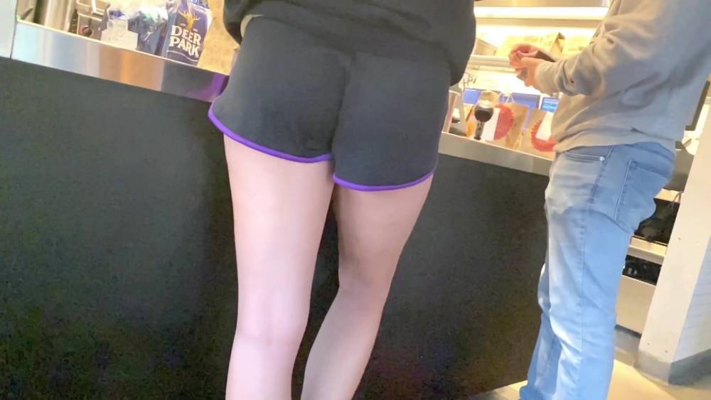 Sexy Little Booty Shorts in Chipotle!! - xh.video