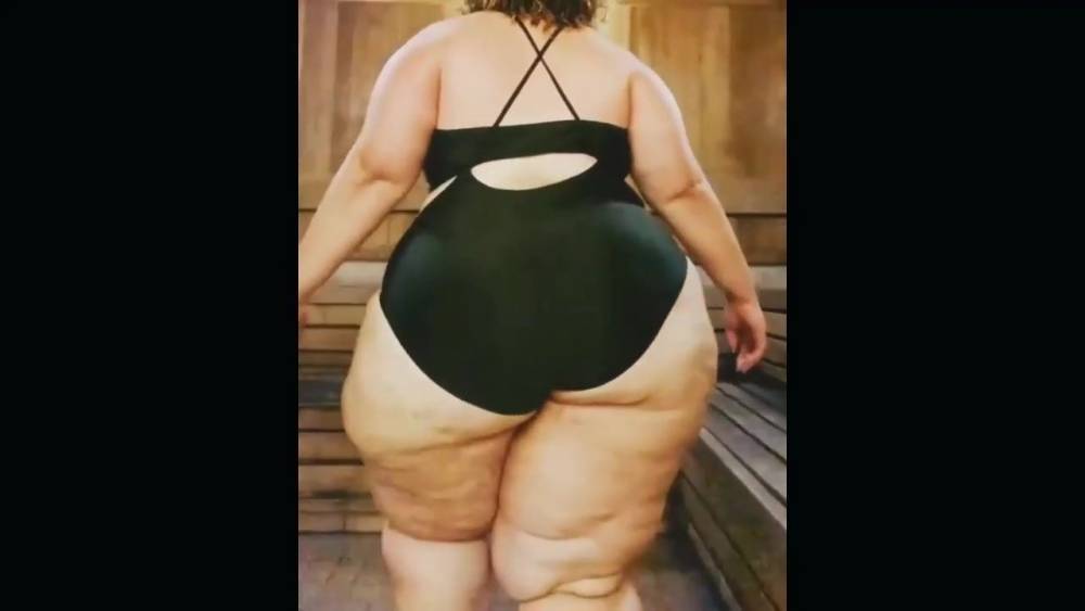 Ssbbw with huge thighs and massive butt - xh.video