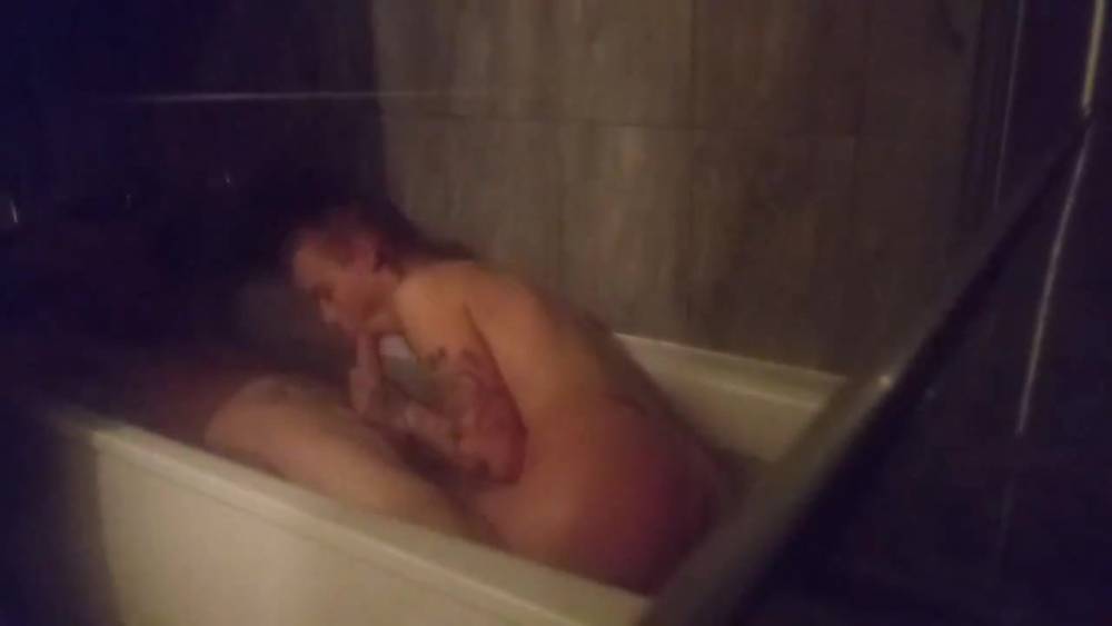 Sub gets wet and used by her Dom - xh.video - Britain