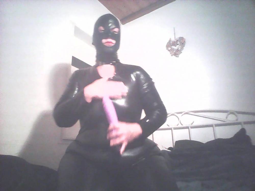 In scene in latex shows with FaceFuckSlut - xh.video - Germany
