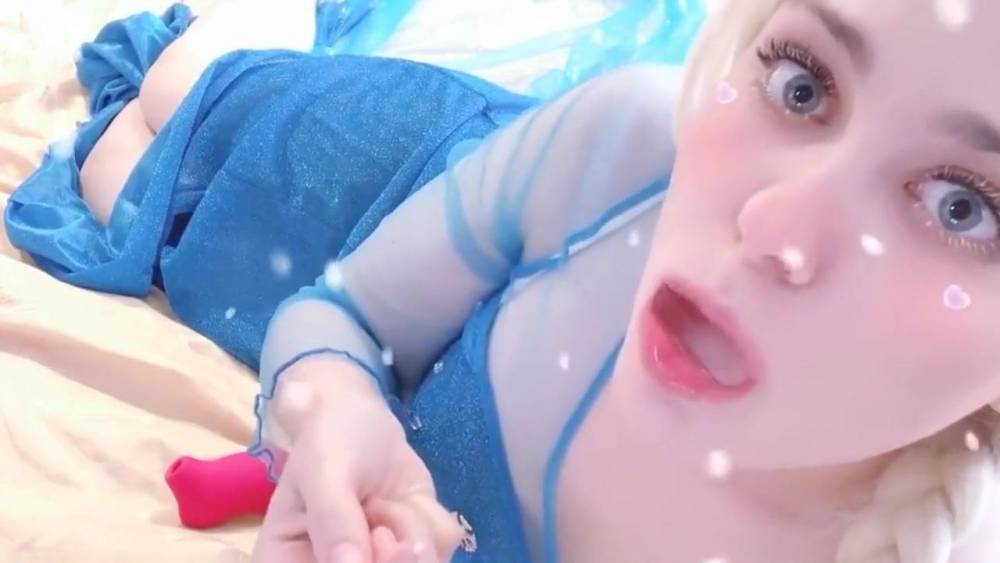 Elsa Sucking and Fucking Ice Cubes - xh.video - Britain