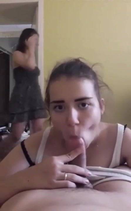 Roommate walk in while giving blowjob - xh.video