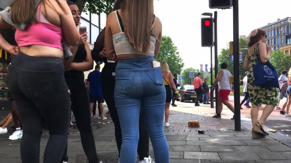 Classic Candid Ass: UK Teen in Jeans! - xh.video - Britain
