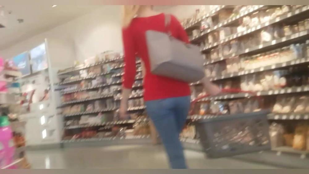 Tight tiny teen ass in jeans shopping dm - xh.video - Germany