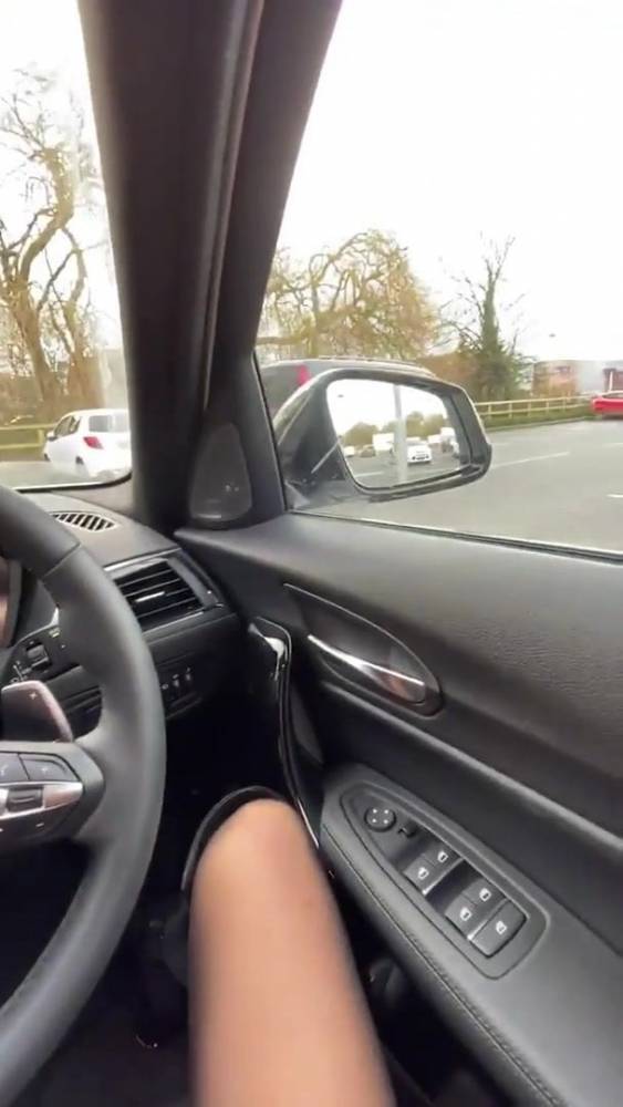 Wolford seamless Pantyhose Fingerring in BMW - xh.video