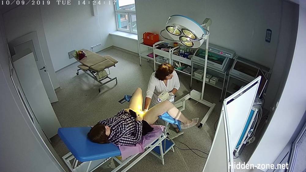 Hidden camera in the gynecological office (5) - xh.video - Russia