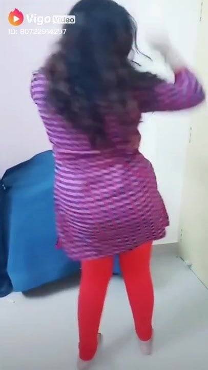 Sexy salwar leggings ass shake... nice gaand - xh.video - India