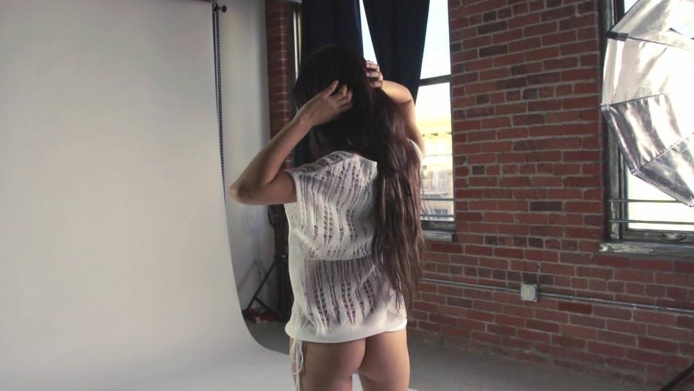 Arianna Nude Photoshoot - xh.video