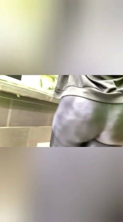 Big juicy Ass In Shiny Spandex - xh.video