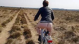 Give me a handjob in the Car wife and I will you learn to ride a Bicycle - hdzog.com