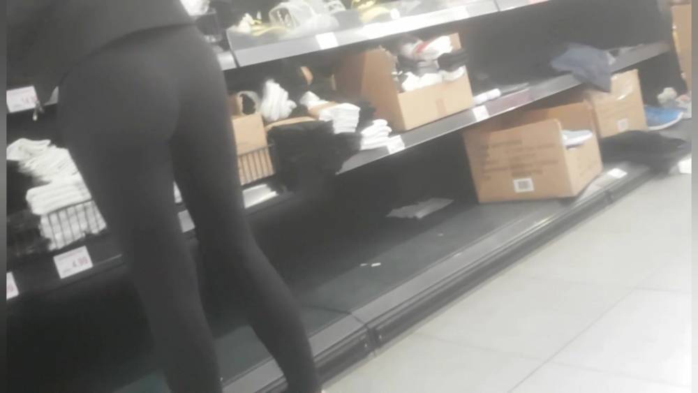 Tight tiny teen ass in black leggins shopping bend over - xhamster.com