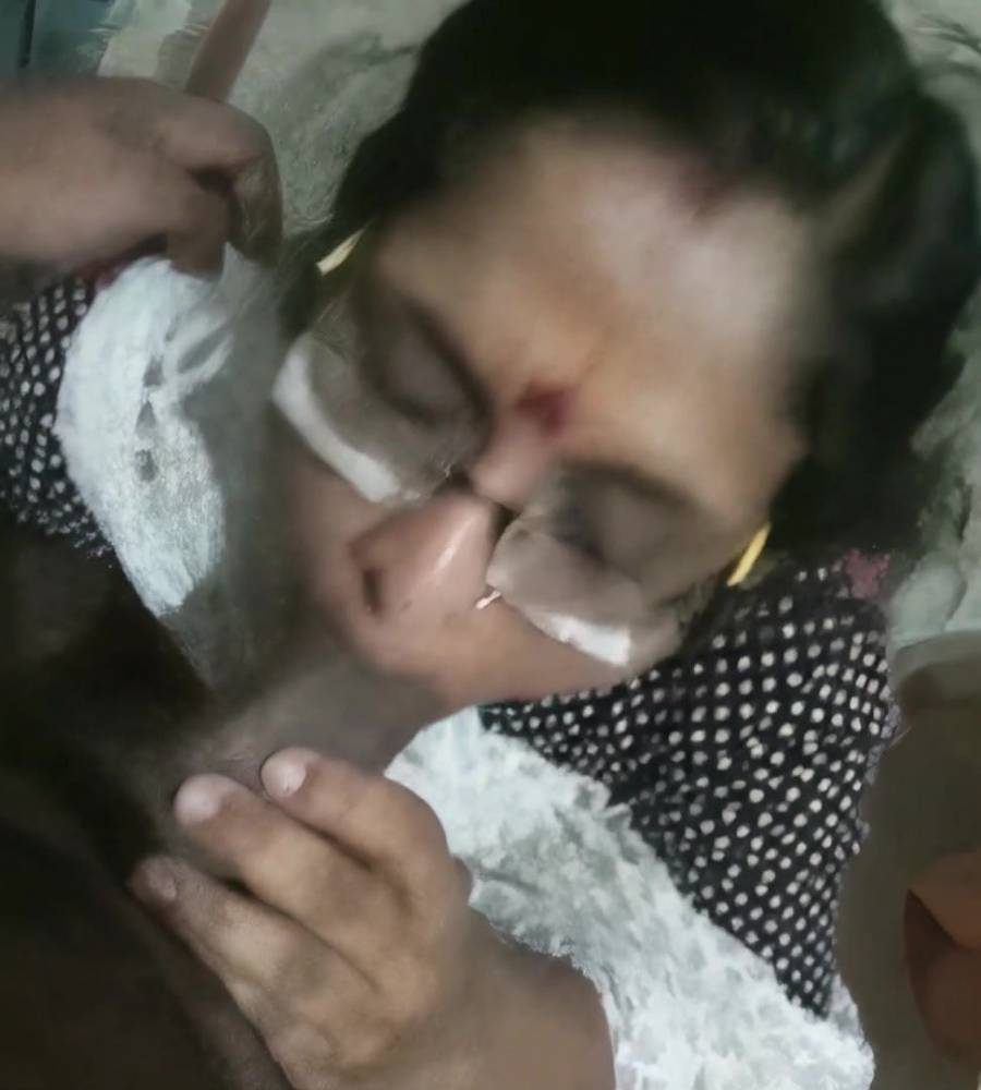 indian mom giving blowjob - xh.video - India