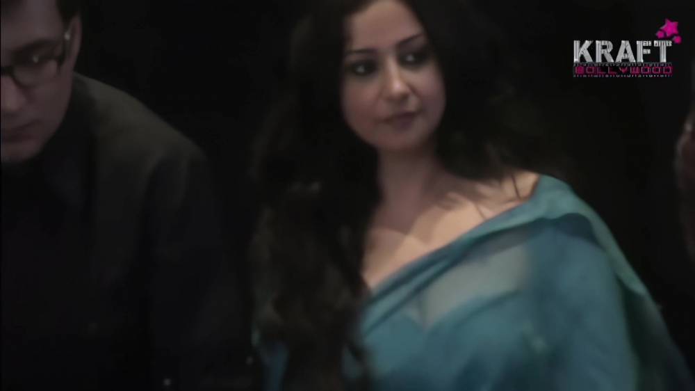 Divya dutta very hot cleavage - xh.video - India