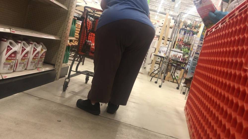 Huge BBW Granny ass! - xh.video