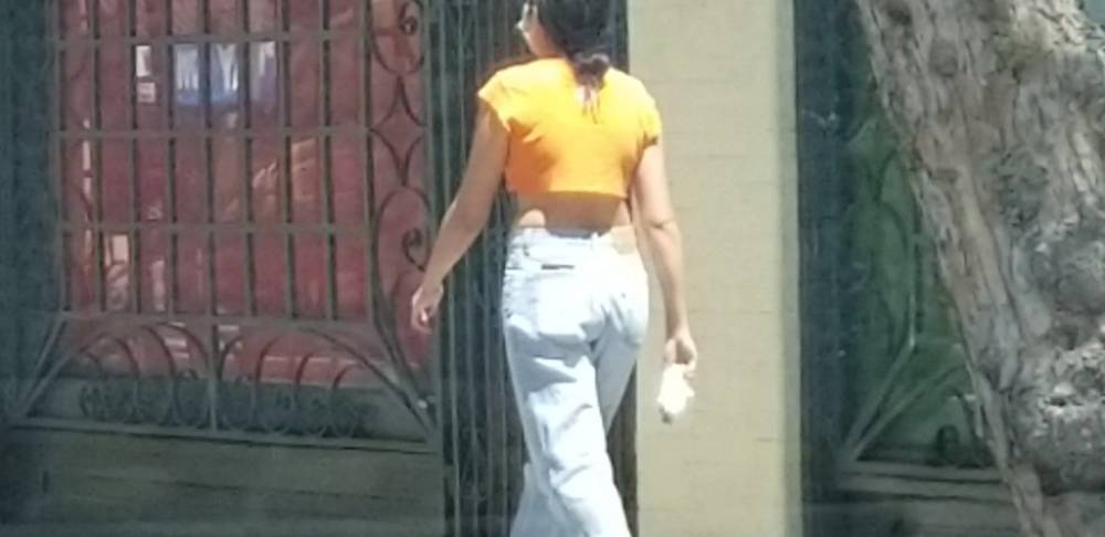 Sexy Latina Petite Slut Walking Down the Street - xh.video - Mexico