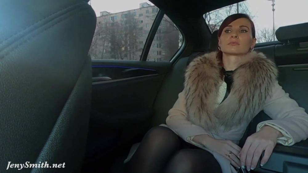 Sexy rich woman shows everything to the stranger - xh.video