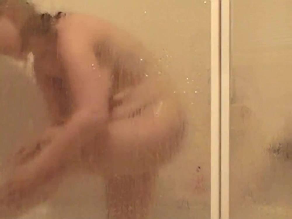 Big Tits Woman shaving legs-Shower Spy Cam - xh.video