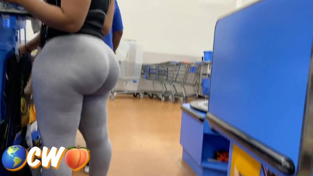 Ass phat in them tights - xh.video