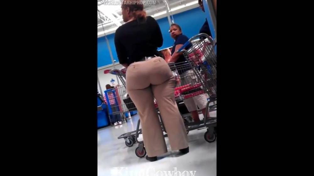 Walmart Has Some Thick Managers Big Booty Big ASS - xh.video