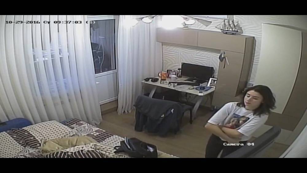 Spying on a young girl - xhamster.com