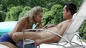 Veronica Leal is fucking the new gardener in the middle of the day, on the sun bed - hdzog.com