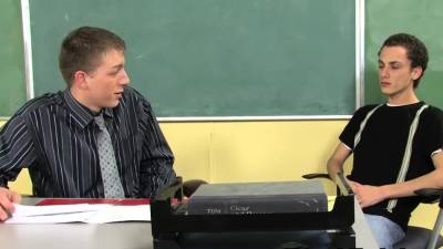 Skinny student Phillip Ashton sucks Tyler Dawsen big dick - webmaster.drtuber.com