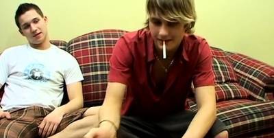 Homosexual lad cannot stop smoking while teasing his knob - nvdvid.com
