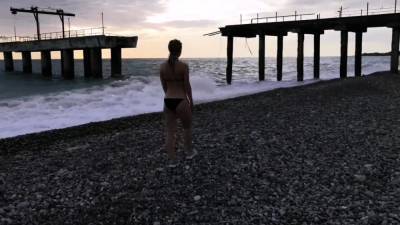 Hot Blonde Fucked By Guy Just Met On Public Beach Part1 - icpvid.com