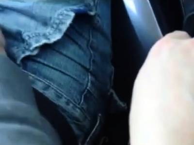 Two gays in a car - icpvid.com