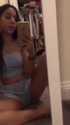 Hot Girl Shaking Her Ass On Periscope - hclips.com