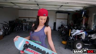 Jada Stevens - Rico Strong - Skater Chicks Love Big Black Dicks - porntry.com