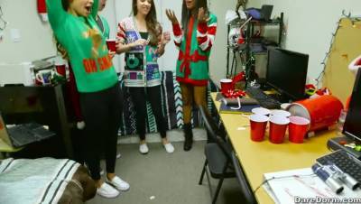 Cindy Starfall - Katya Rodriguez - Holiday Cheer - porntry.com