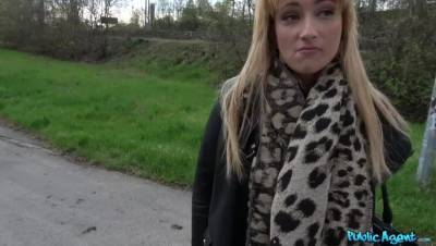 Bouncy Boobs Riding Cowgirl - porntry.com
