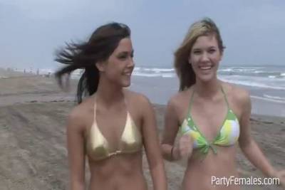 Spring Break - View these stunning girls showing their tits and pussy during spring break party. - sunporno.com