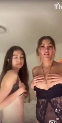 Hot Private Periscope With Two Thots - hclips.com