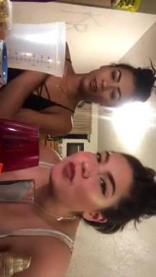 Hot Girls Drinking And Teasing On Periscope - hclips.com