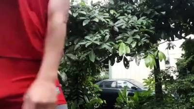 A young guy cums outside - nvdvid.com