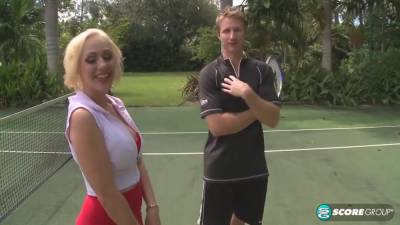 Game, Set, Ass! - upornia.com