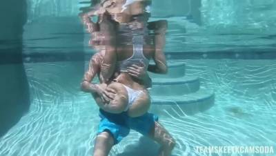 Alexis Monroe - Underwater - xxxfiles.com