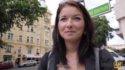 Denisse Comes To Prague To Have More Fun But Not For Boring - hclips.com