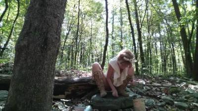 On The 4th Day Of Halloween Willamina Is A Squirrel - hclips.com
