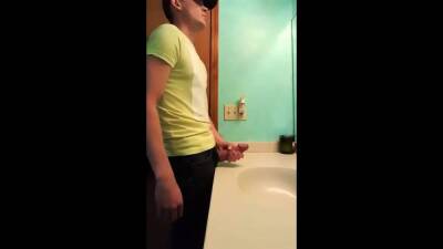 straight hunk with fat dick jerks off in bathroom - nvdvid.com